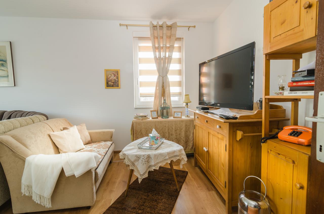 Apartment 10 Visoko Esterno foto